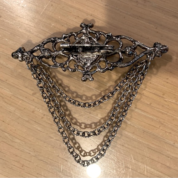 EUC vintage antique inspired silver metal pin brooch w/ rhinestones /faux pearls - Picture 3 of 6